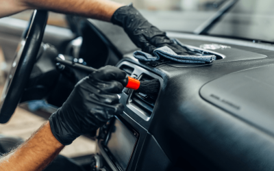 Detailing interiéru krok za krokem: Od vysávání až po ošetření plastů a kůže