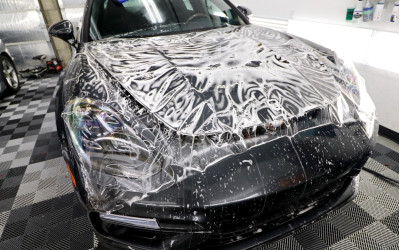 Průhledné fólie proti kamínkům