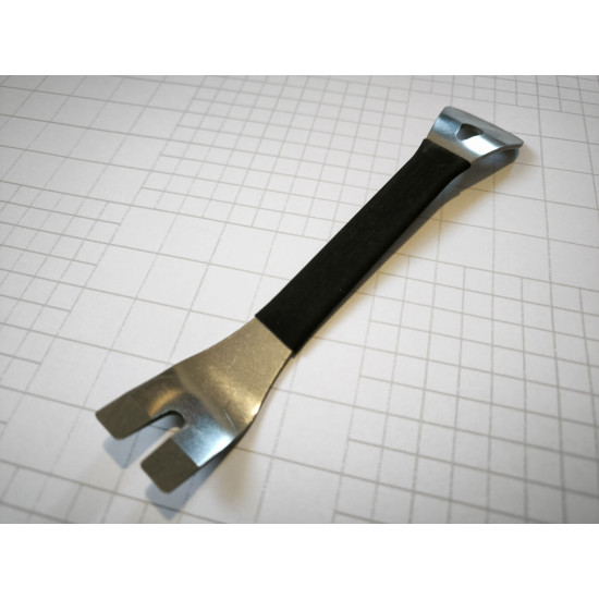 Nerezové páčidlo na čalounění