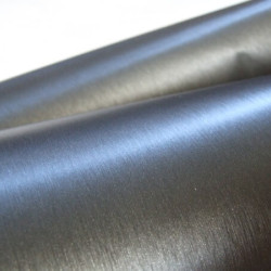 Tmavý šedý broušený hliník