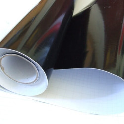 Černá lesklá fólie